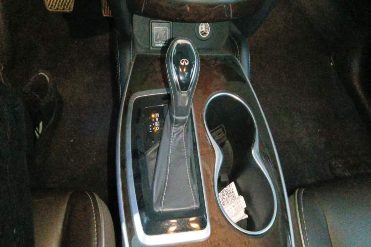 Used Infiniti QX60 2020 2.5 S/C Hybrid Two-Wheel-Drive Excellence Edition Gear Lever