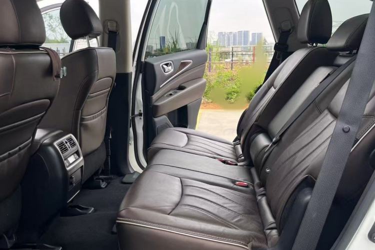Used Infiniti QX60 2020 2.5 S/C Hybrid Two-Wheel-Drive Excellence Edition Interior 3