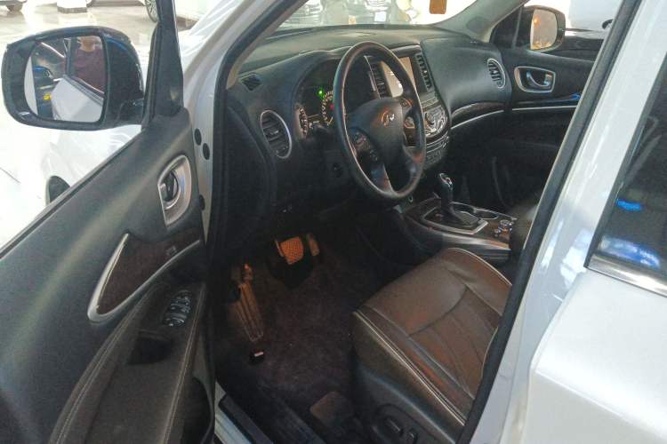 Used Infiniti QX60 2020 2.5 S/C Hybrid Two-Wheel-Drive Excellence Edition Interior 3