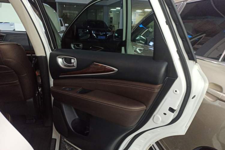 Used Infiniti QX60 2020 2.5 S/C Hybrid Two-Wheel-Drive Excellence Edition Interior 6