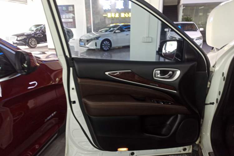 Used Infiniti QX60 2020 2.5 S/C Hybrid Two-Wheel-Drive Excellence Edition Interior 7