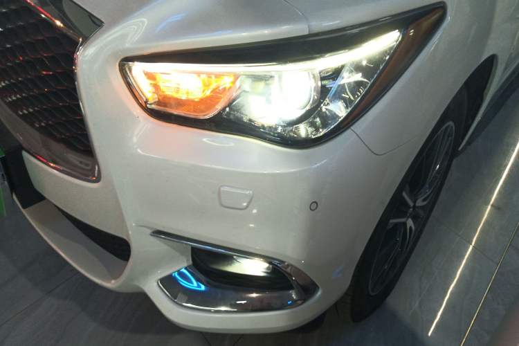 Used Infiniti QX60 2020 2.5 S/C Hybrid Two-Wheel-Drive Excellence Edition Left Front Headlight