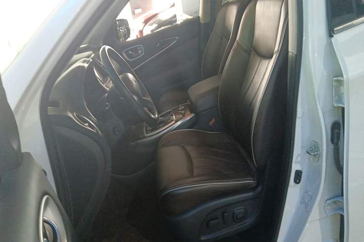 Used Infiniti QX60 2020 2.5 S/C Hybrid Two-Wheel-Drive Excellence Edition Left Front Seat
