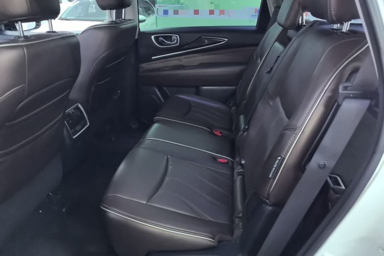 Used Infiniti QX60 2020 2.5 S/C Hybrid Two-Wheel-Drive Excellence Edition Left Rear Seat