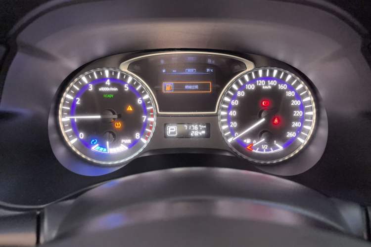 Used Infiniti QX60 2020 2.5 S/C Hybrid Two-Wheel-Drive Excellence Edition Odometer Close Up