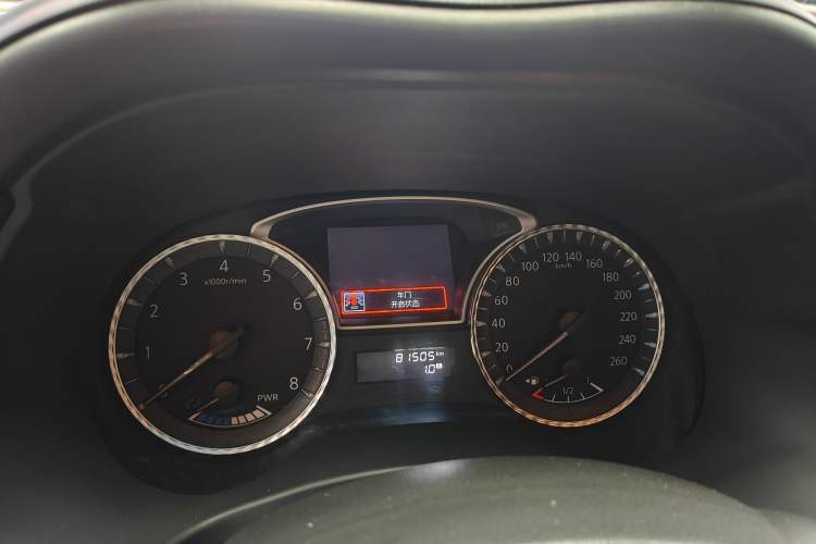 Used Infiniti QX60 2020 2.5 S/C Hybrid Two-Wheel-Drive Excellence Edition Odometer Close Up