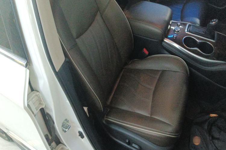 Used Infiniti QX60 2020 2.5 S/C Hybrid Two-Wheel-Drive Excellence Edition Right Front Seat