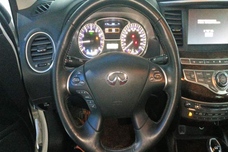 Used Infiniti QX60 2020 2.5 S/C Hybrid Two-Wheel-Drive Excellence Edition Steering Wheel