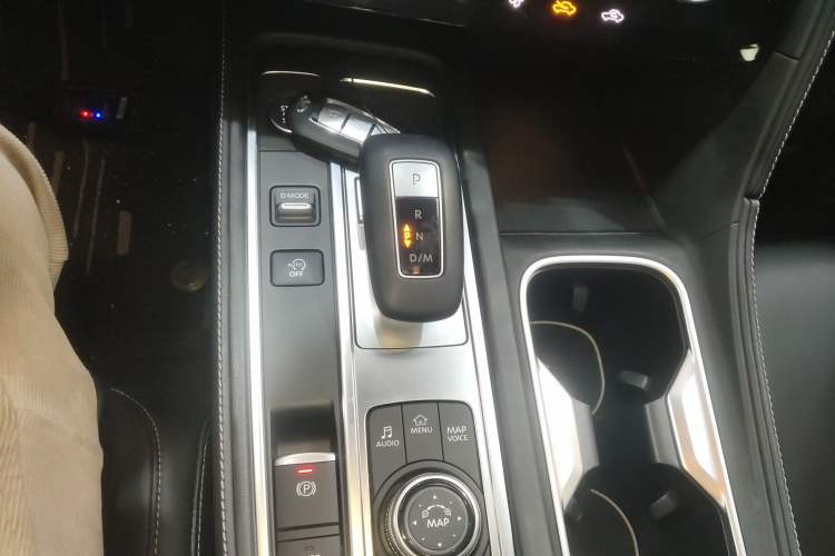 Used Infiniti QX60 2022 2.0T Four-Wheel Drive Excellence Edition Gear Lever