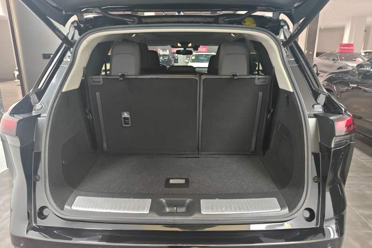 Used Infiniti QX60 2022 2.0T Four-Wheel Drive Excellence Edition Trunk