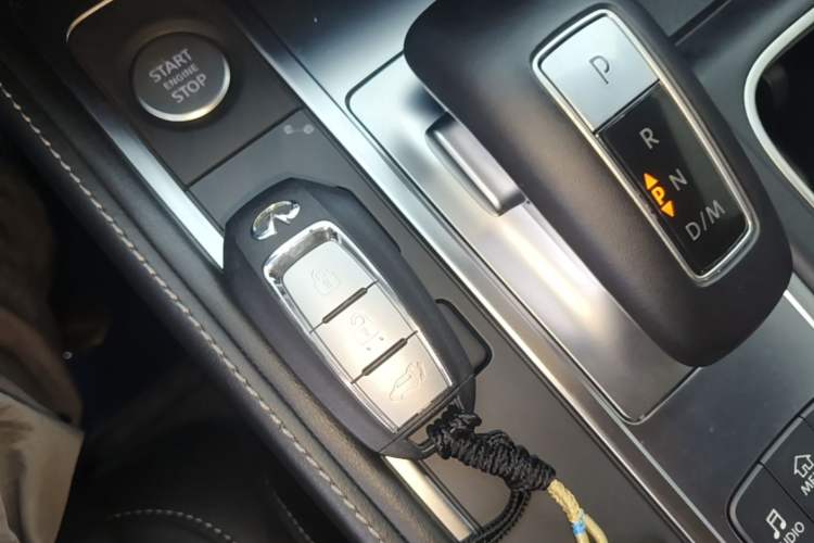 Used Infiniti QX60 2022 2.0T Elegant Edition Vehicle Key