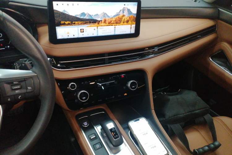 Used Infiniti QX60 2022 2.0T Four-Wheel Drive Luxury Edition Audio And AC Panel