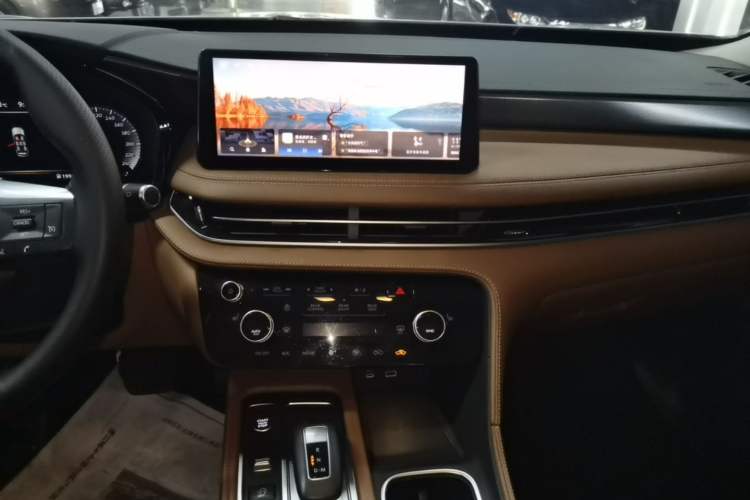 Used Infiniti QX60 2022 2.0T Four-Wheel Drive Excellence Edition Audio And AC Panel