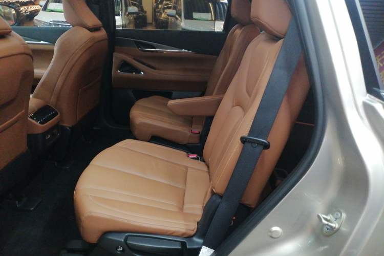 Used Infiniti QX60 2022 2.0T Four-Wheel Drive Luxury Edition Left Rear Seat
