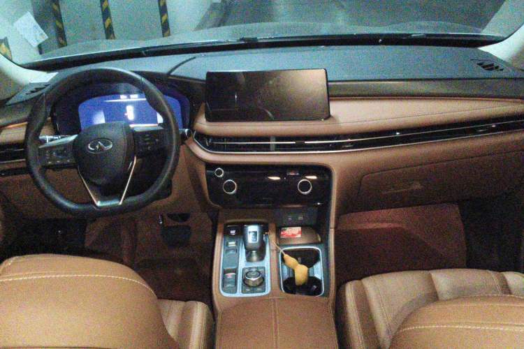 Used Infiniti QX60 2022 2.0T Four-Wheel Drive Excellence Edition Center Console