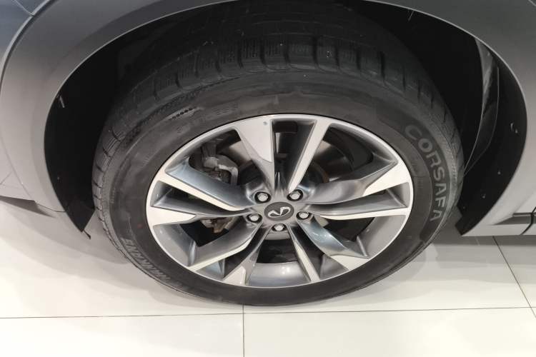 Used Infiniti QX60 2022 2.0T Four-Wheel Drive Luxury Edition Left Front Wheel Hub