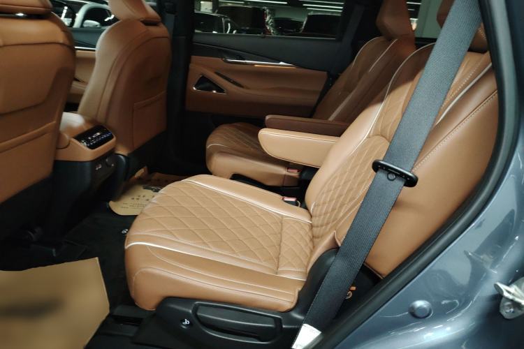 Used Infiniti QX60 2022 2.0T Four-Wheel Drive Flagship Edition Left Rear Seat