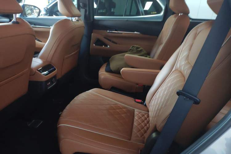 Used Infiniti QX60 2022 2.0T Four-Wheel Drive Flagship Edition Left Rear Seat