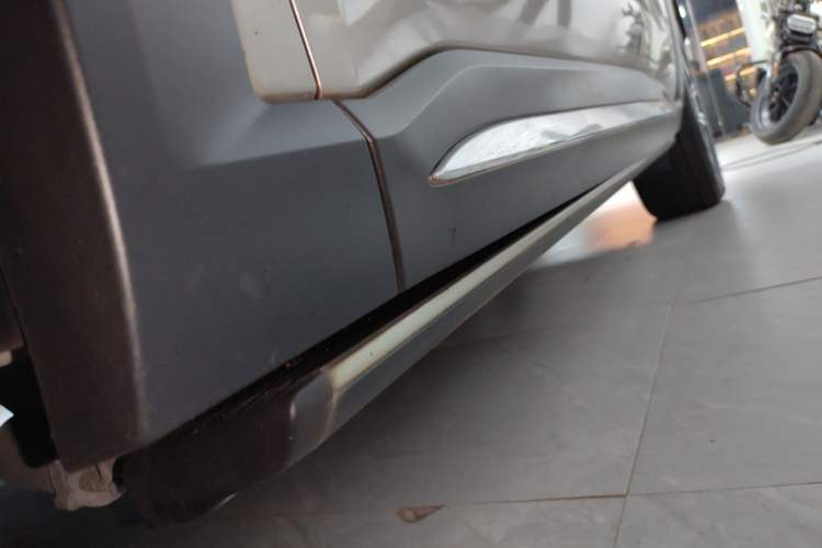 Used Infiniti QX60 2022 2.0T Four-Wheel Drive Flagship Edition Left Side Sill