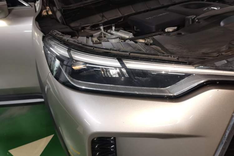 Used Infiniti QX60 2022 2.0T Four-Wheel Drive Prestige Edition Right Front Headlight