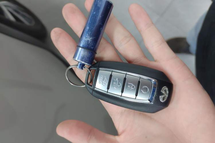 Used Infiniti QX60 2022 2.0T Four-Wheel Drive Flagship Edition Vehicle Key