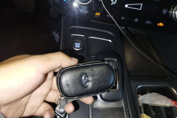 Used Infiniti QX60 2022 2.0T Four-Wheel Drive Prestige Edition Vehicle Key