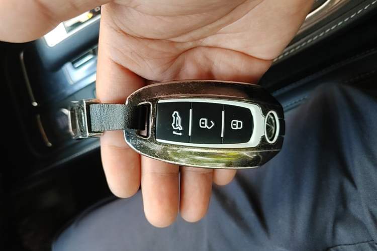 Used Infiniti QX60 2022 2.0T Four-Wheel Drive Excellence Edition Vehicle Key