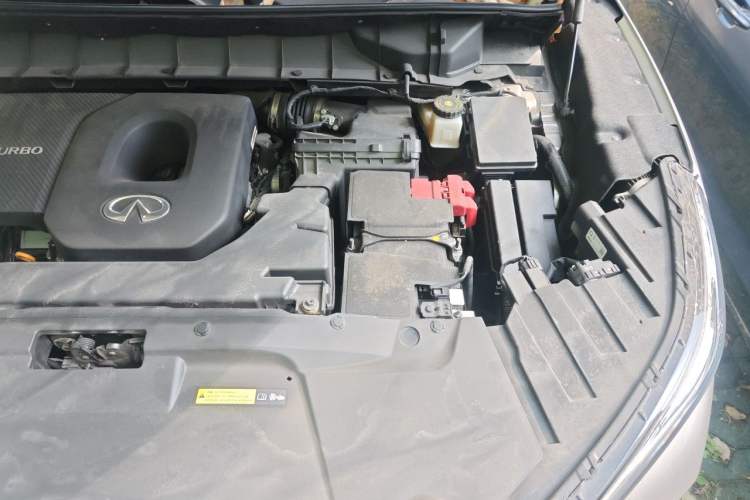 Used Infiniti QX60 2022 2.0T Elegant Edition Engine Bay Left