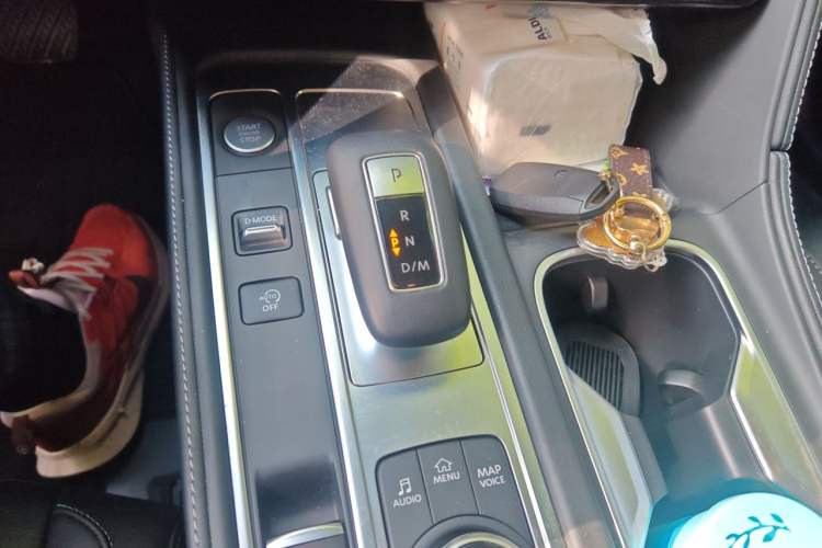 Used Infiniti QX60 2022 2.0T Elegant Edition Gear Lever