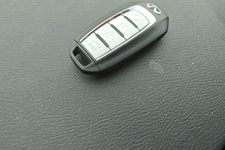 Used Infiniti QX60 2022 2.0T Four-Wheel Drive Excellence Edition Vehicle Key