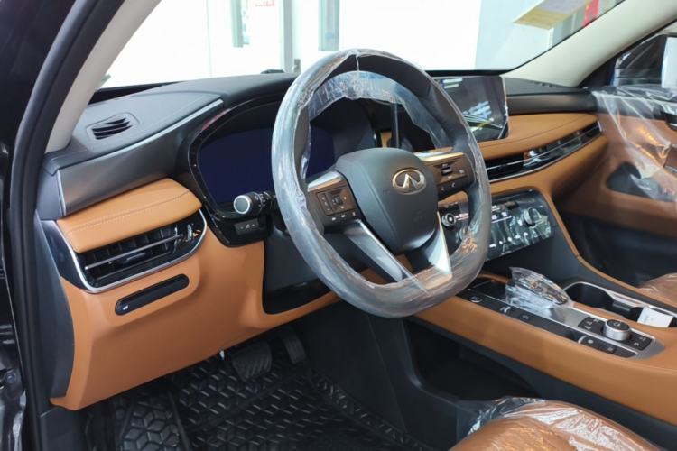 Used Infiniti QX60 2024 2.0T Enjoyment Edition Center Console