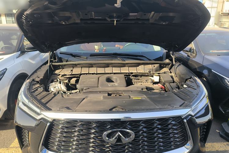 Used Infiniti QX60 2024 2.0T Enjoyment Edition Engine Bay