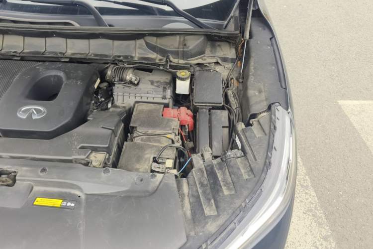 Used Infiniti QX60 2024 2.0T Four-Wheel Drive Luxury Edition Engine Bay Left