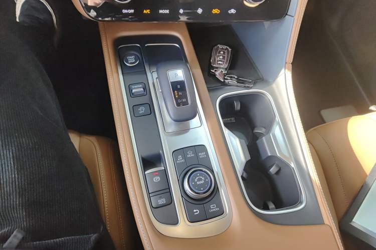 Used Infiniti QX60 2024 2.0T Enjoyment Edition Gear Lever