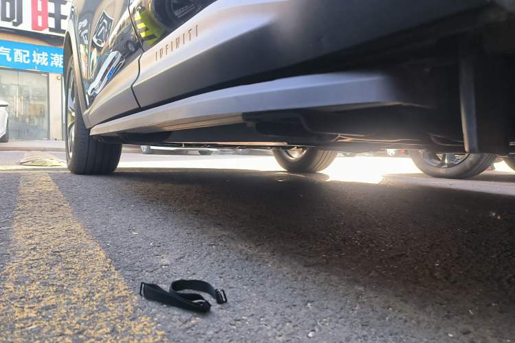 Used Infiniti QX60 2024 2.0T Enjoyment Edition Left Side Sill