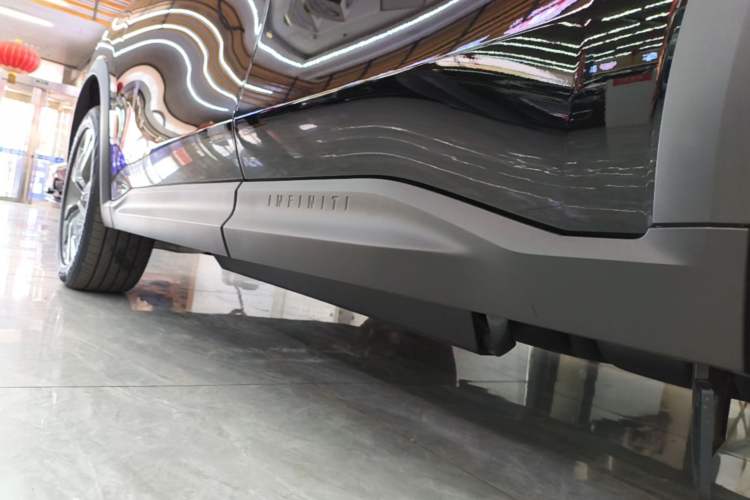Used Infiniti QX60 2024 2.0T Enjoyment Edition Left Side Sill