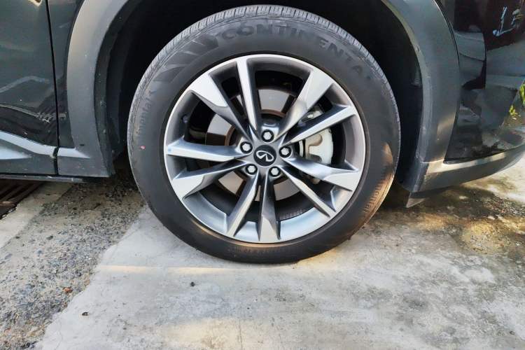 Used Infiniti QX60 2024 2.0T Enjoyment Edition Right Front Wheel Hub