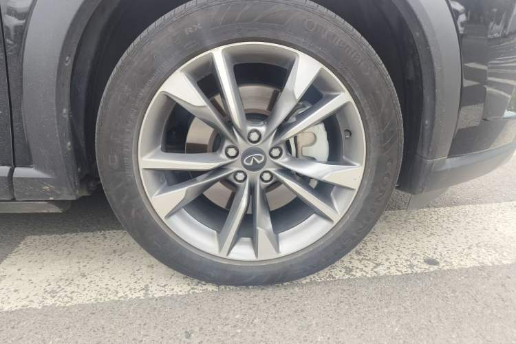 Used Infiniti QX60 2024 2.0T Four-Wheel Drive Luxury Edition Right Front Wheel Hub