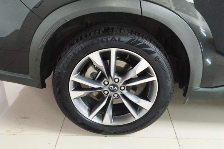 Used Infiniti QX60 2024 2.0T Four-Wheel Drive Luxury Edition Right Rear Wheel Hub