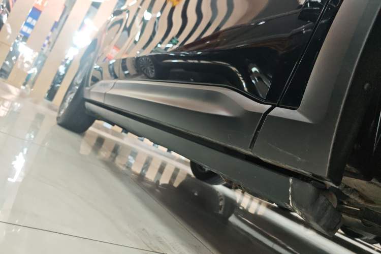 Used Infiniti QX60 2024 2.0T Enjoyment Edition Right Side Sill