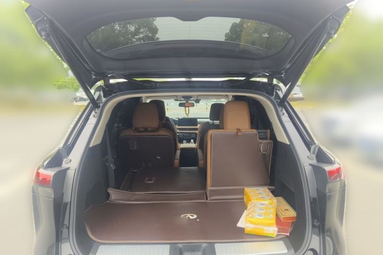 Used Infiniti QX60 2024 2.0T Four-Wheel Drive Luxury Edition Trunk