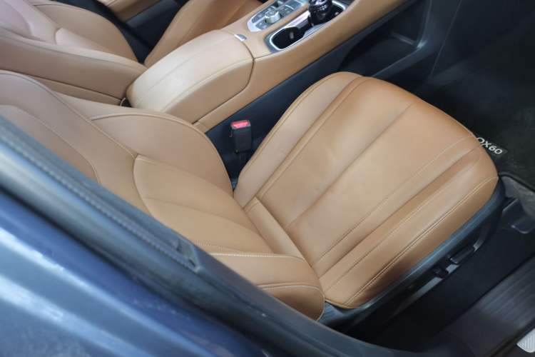 Used Infiniti QX60 2024 2.0T Enjoyment Edition Right Front Seat