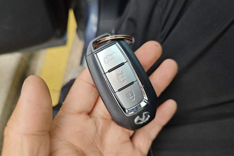 Used Infiniti QX60 2024 2.0T Elegant Edition Vehicle Key