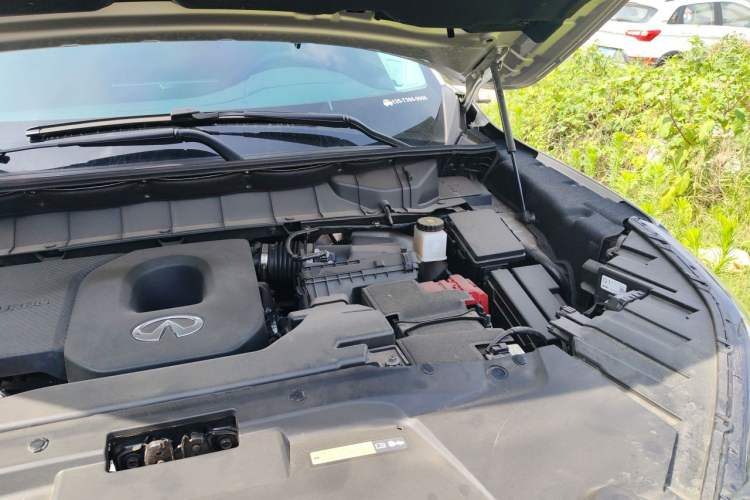Used Infiniti QX60 2024 2.0T Four-Wheel Drive Luxury Edition Engine Bay Left