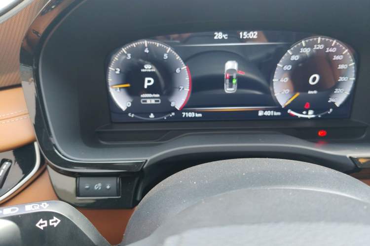 Used Infiniti QX60 2024 2.0T Four-Wheel Drive Luxury Edition Odometer Close Up