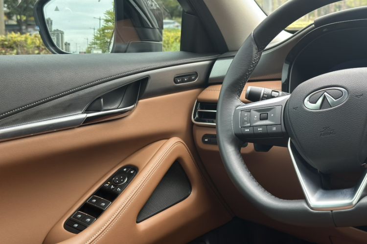 Used Infiniti QX60 2024 2.0T All-Wheel-Drive Excellence Edition Interior 11