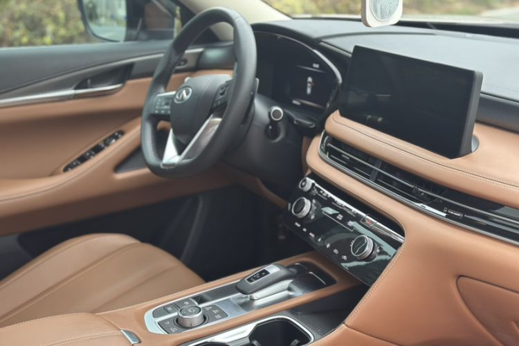 Used Infiniti QX60 2024 2.0T All-Wheel-Drive Excellence Edition Interior 12