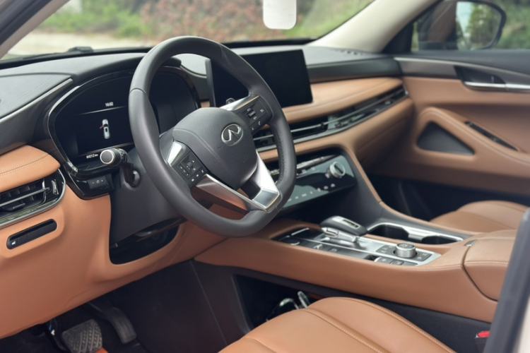 Used Infiniti QX60 2024 2.0T All-Wheel-Drive Excellence Edition Interior 8