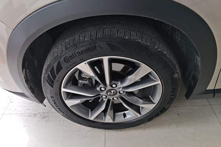 Used Infiniti QX60 2024 2.0T Enjoyment Edition Left Front Wheel Hub