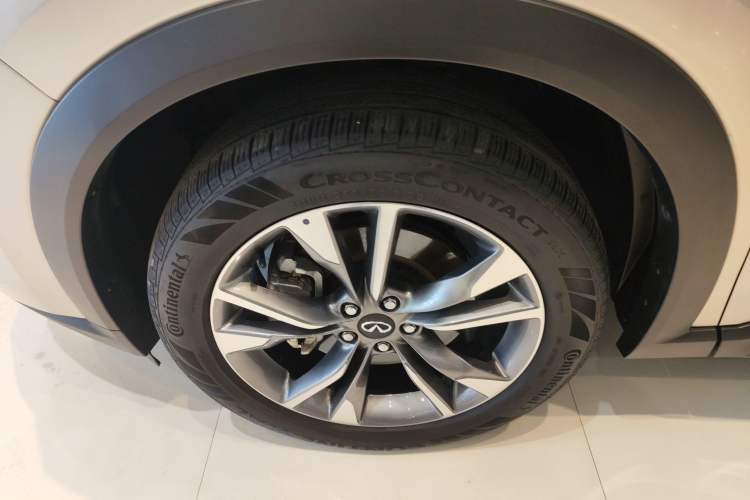 Used Infiniti QX60 2024 2.0T Four-Wheel Drive Luxury Edition Left Front Wheel Hub